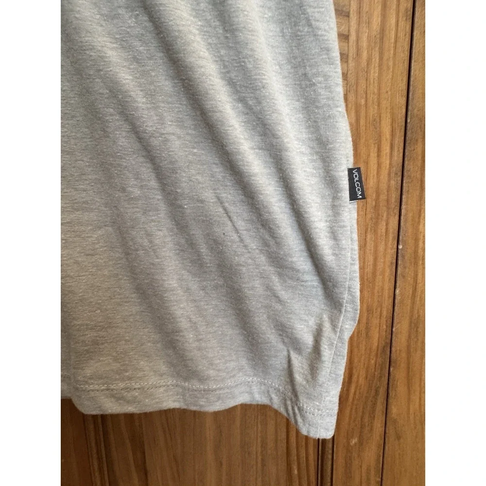 Volcom Mens Polo Shirt XL Gray Heather Performance Skate Surf Casual Modern‎ Fit - Picture 4 of 8